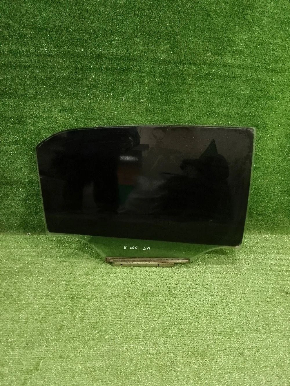 Стекло двери Toyota Corolla X (2006—2010)