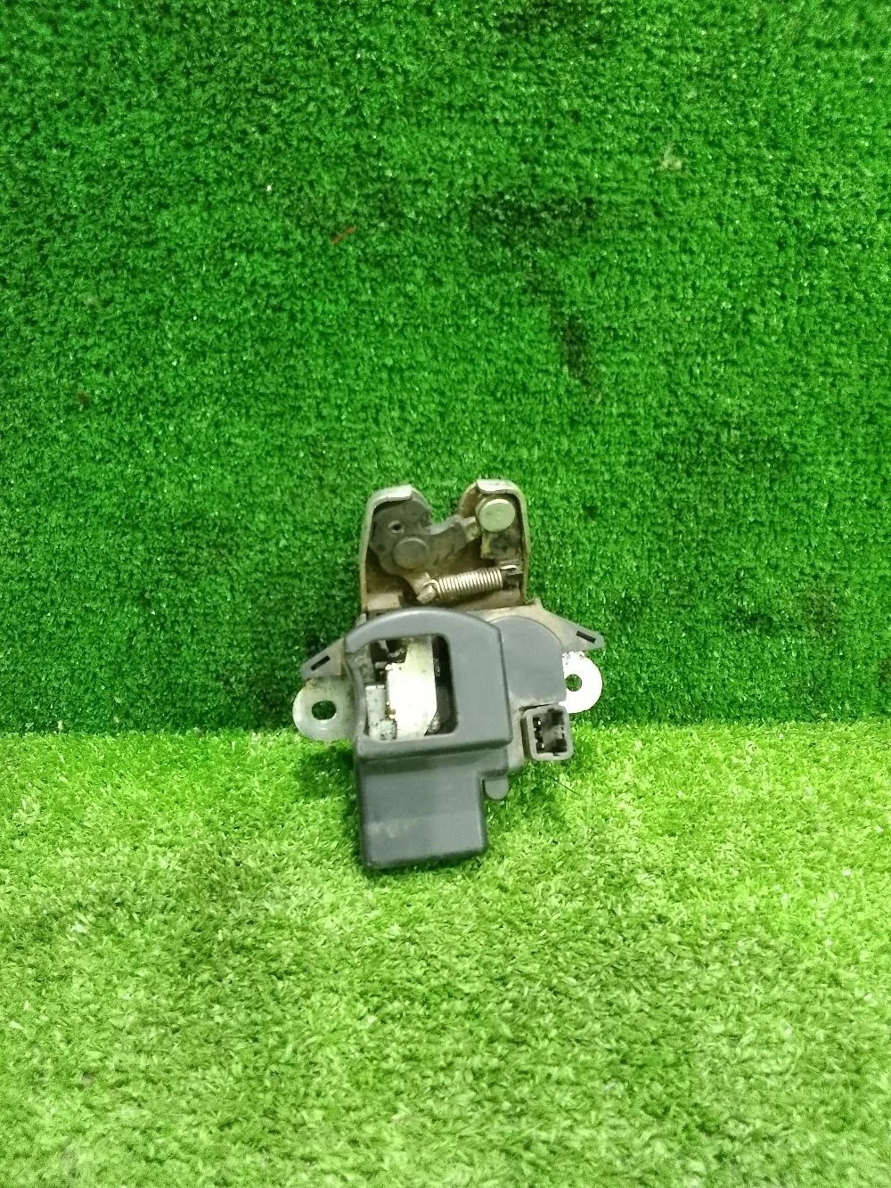 Замок багажника Hyundai Solaris I (2010—2014)