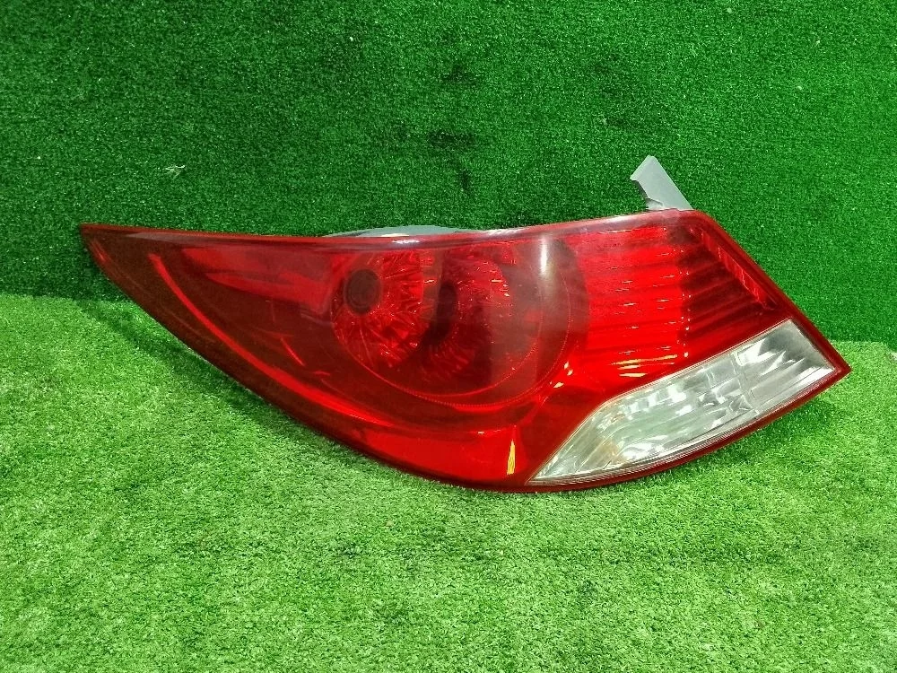 Фонарь Hyundai Solaris I (2010—2014)