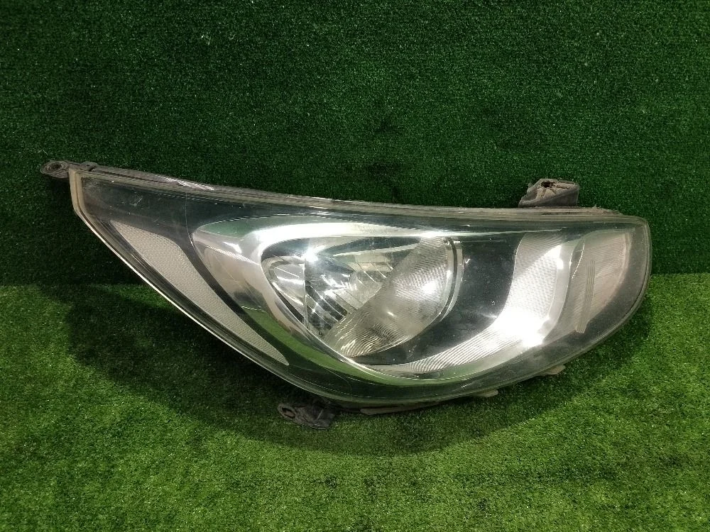 Фара Hyundai Solaris I (2010—2014)