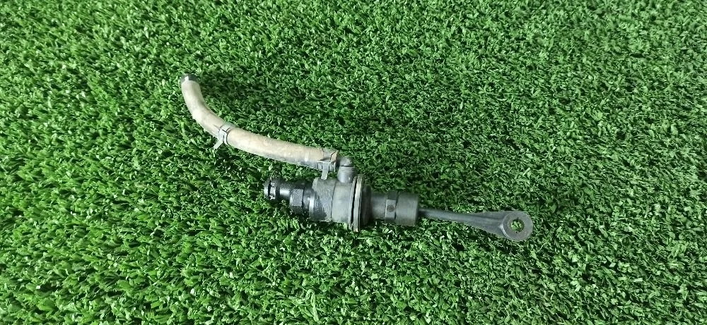 Главный цилиндр сцепления Kia Cerato II (2008—2013)