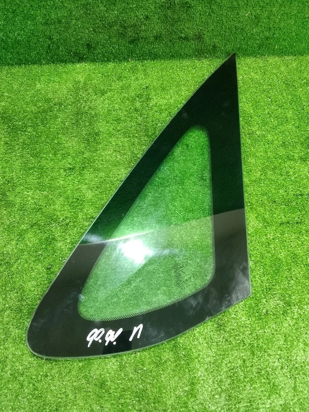 Стекло кузова Ford Focus II (2005—2008)