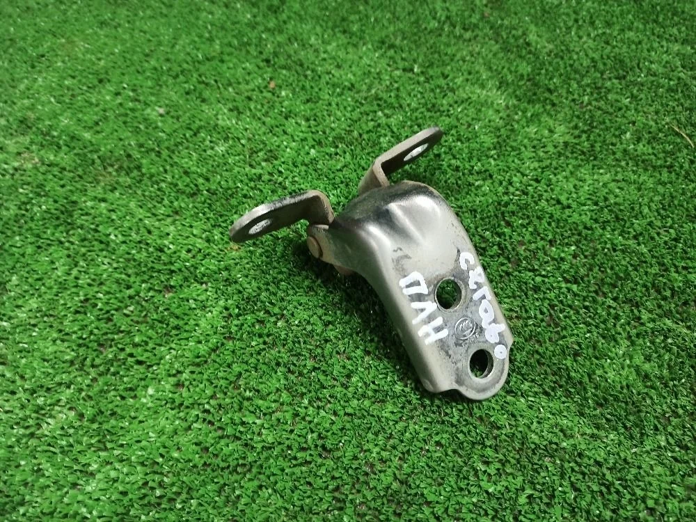 Петля двери Kia Cerato II (2008—2013)