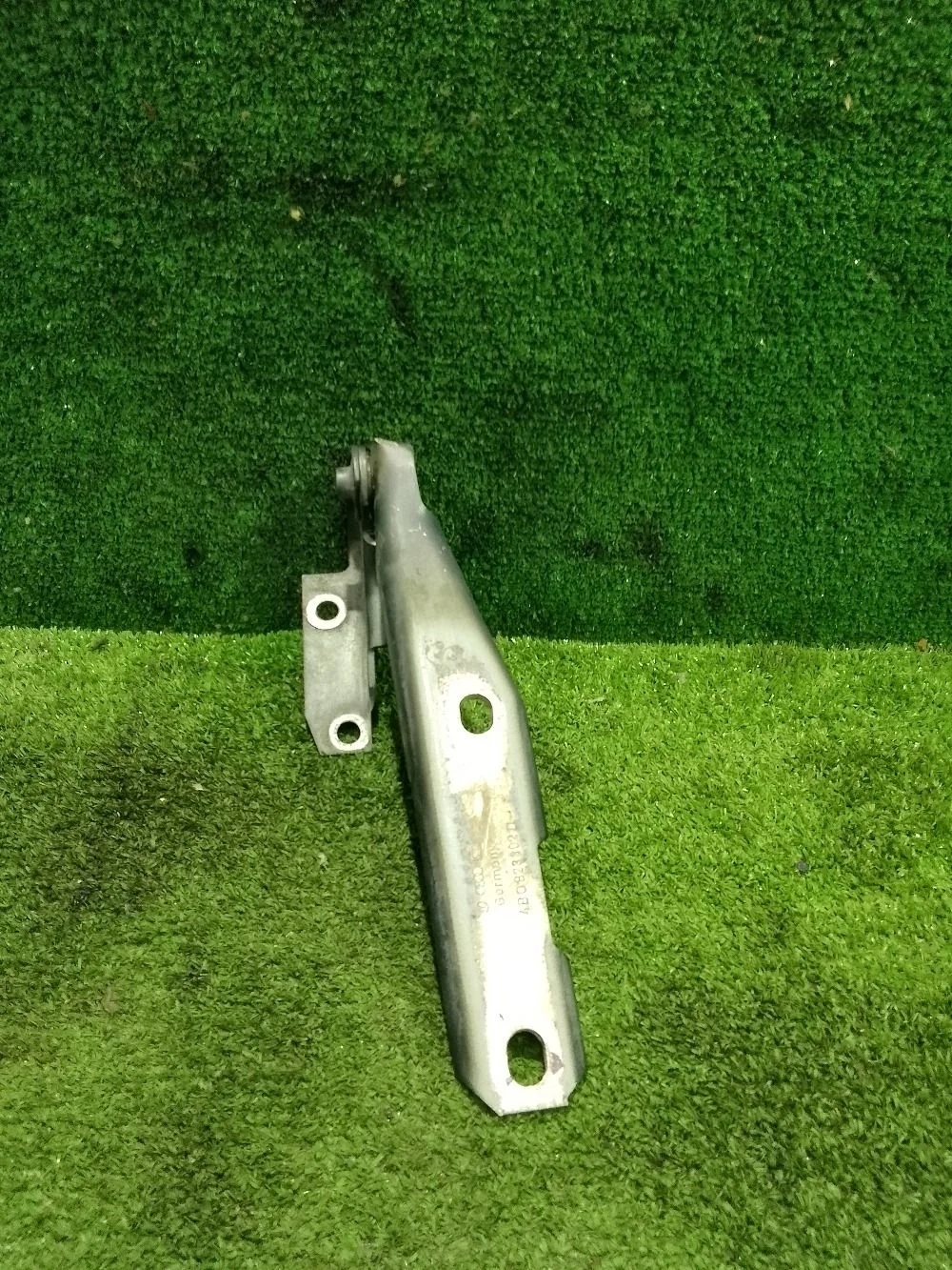 Петля капота Audi A6 Allroad Quattro C5 (2000—2006)