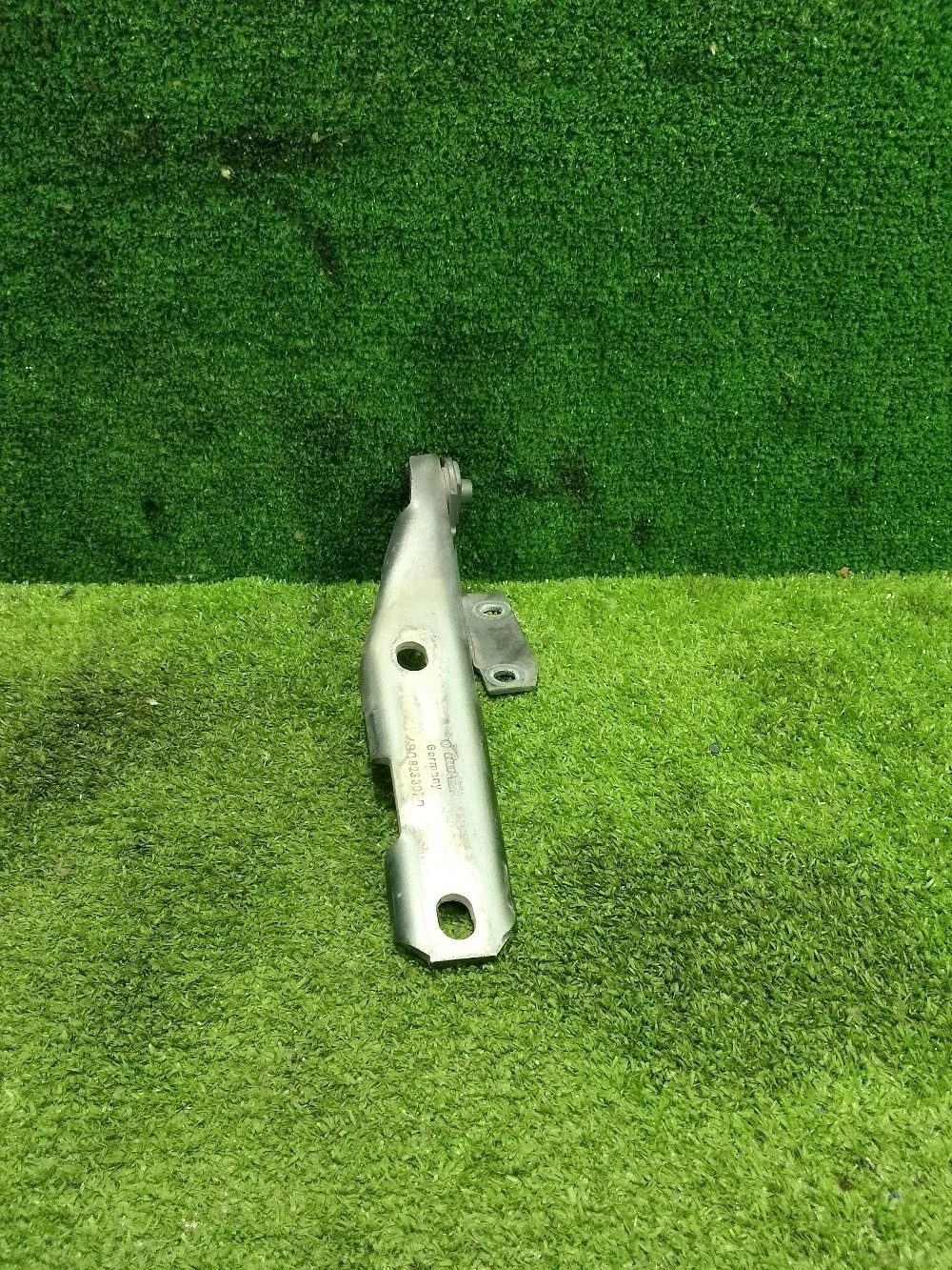 Петля капота Audi A6 Allroad Quattro C5 (2000—2006)