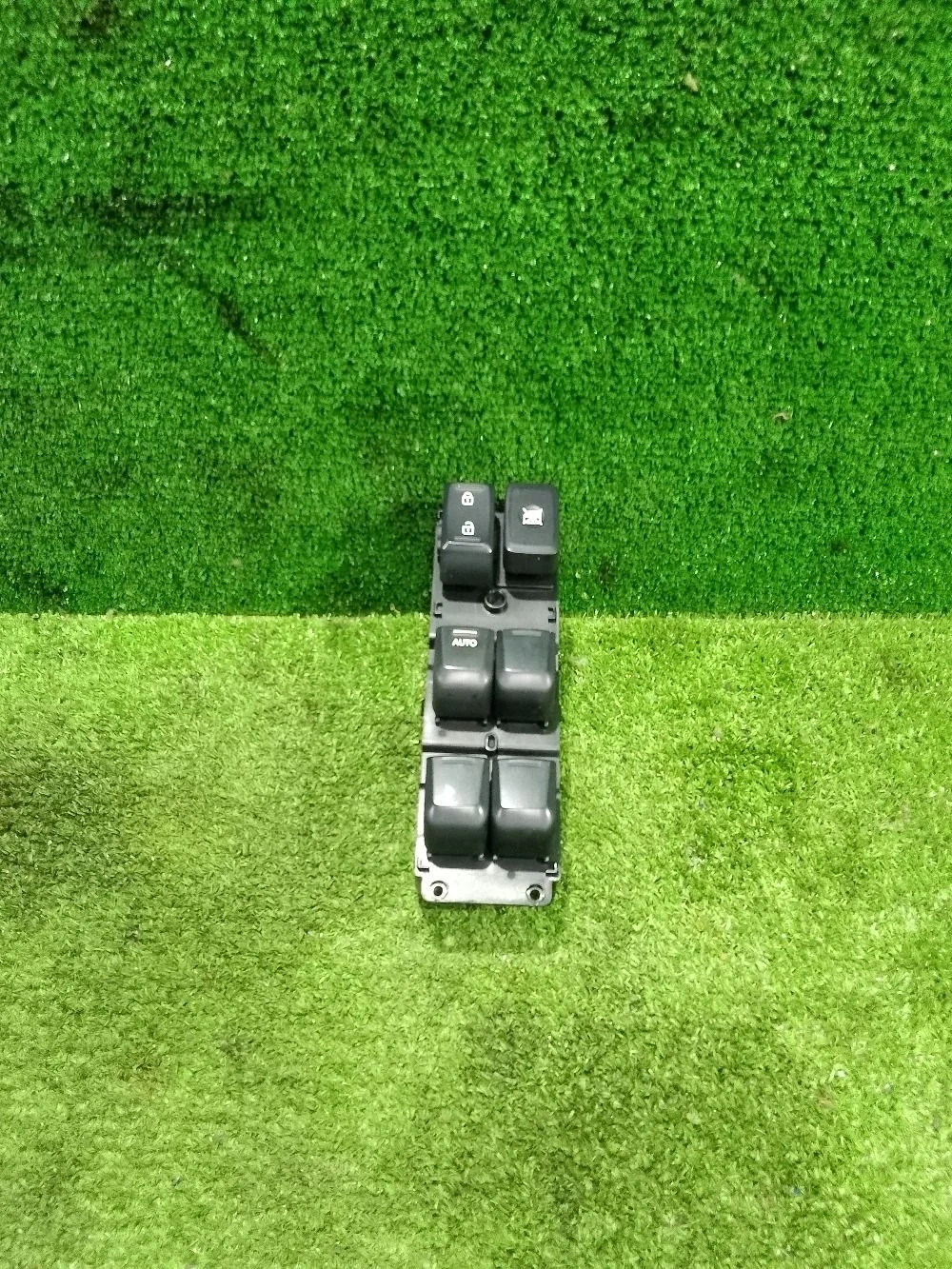 Блок управления стеклоподъемниками Kia Rio III (2011—2015)