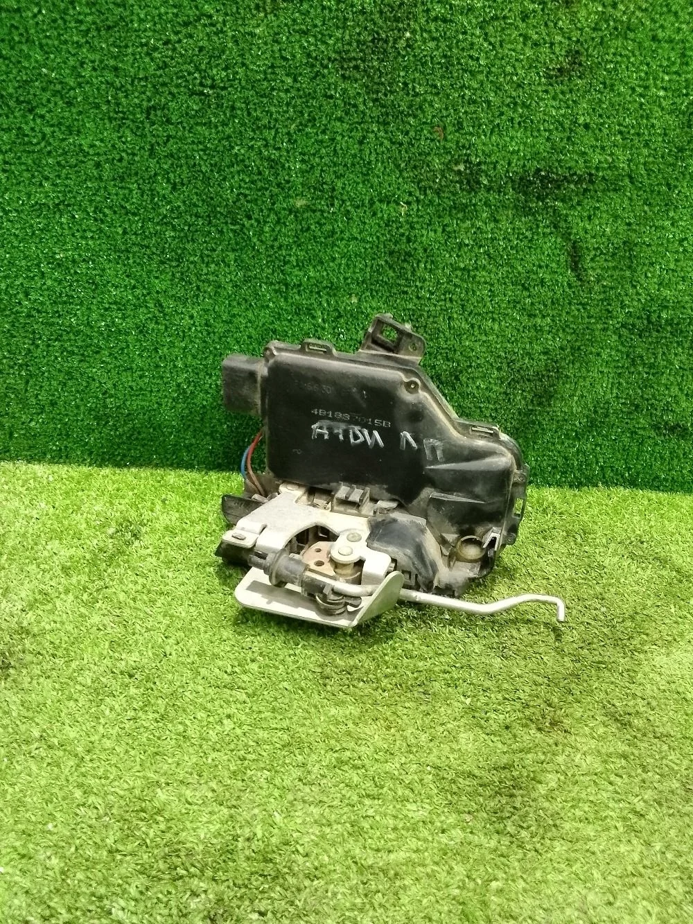 Замок двери Audi A6 Allroad Quattro C5 (2000—2006)