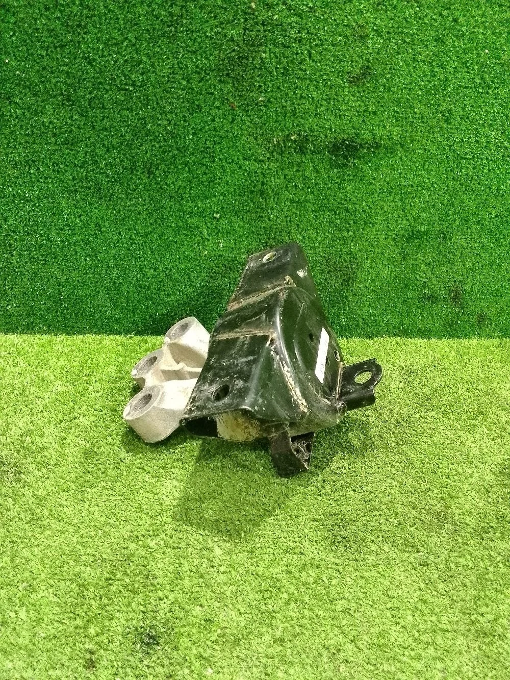 Подушка двигателя Chevrolet Cobalt II (2011—2016)