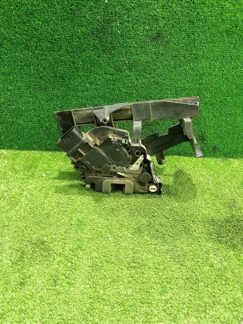 Замок двери Ford Mondeo IV (2006—2010)