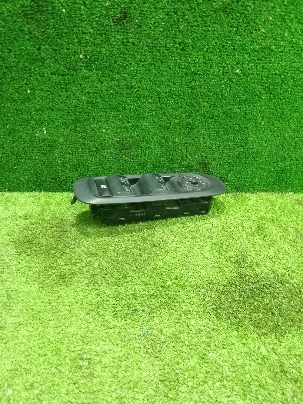 Блок управления стеклоподъемниками Ford Mondeo IV (2006—2010)