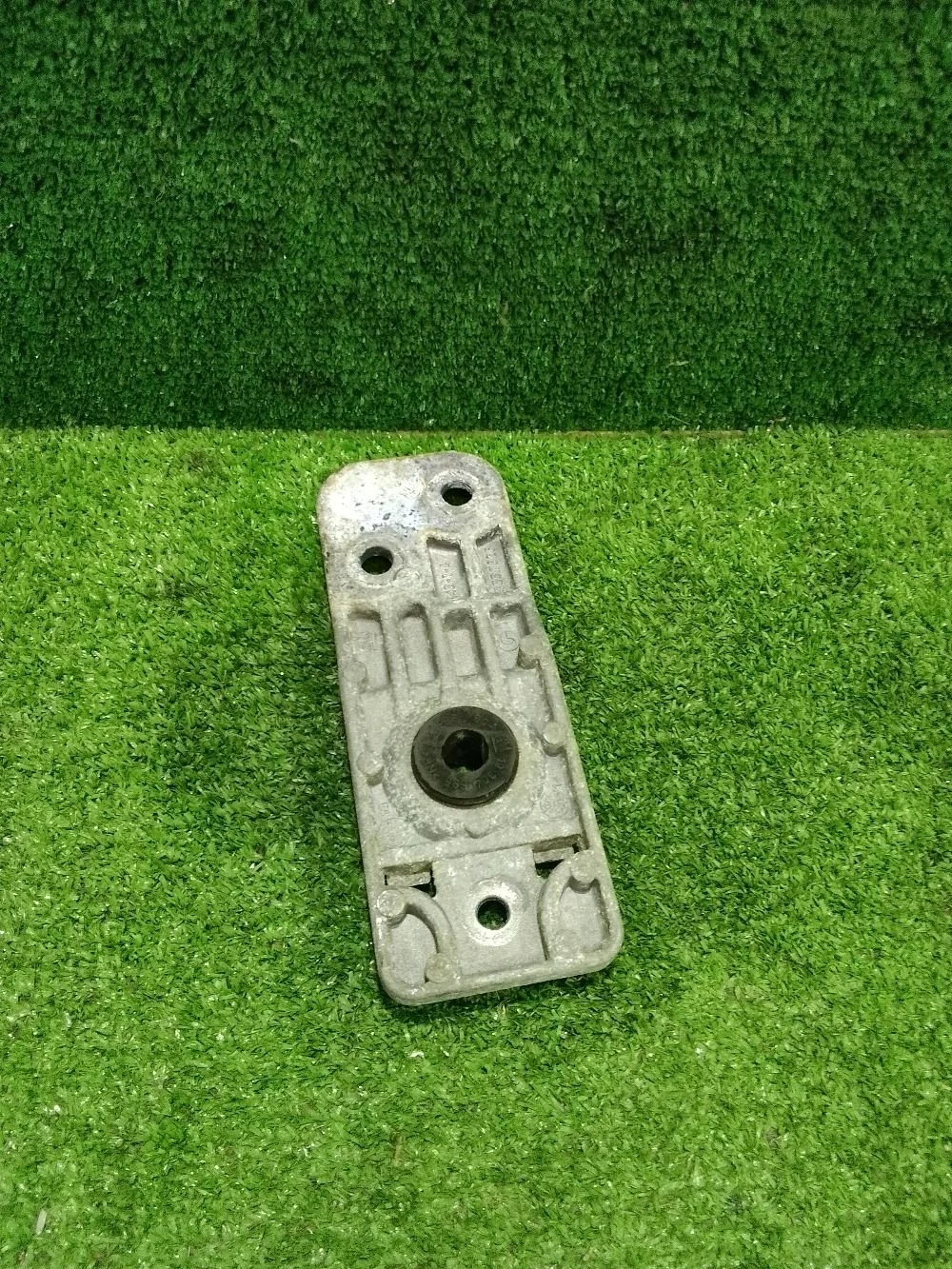 Кронштейн радиатора Chevrolet Cruze I рестайлинг (2012—2016)