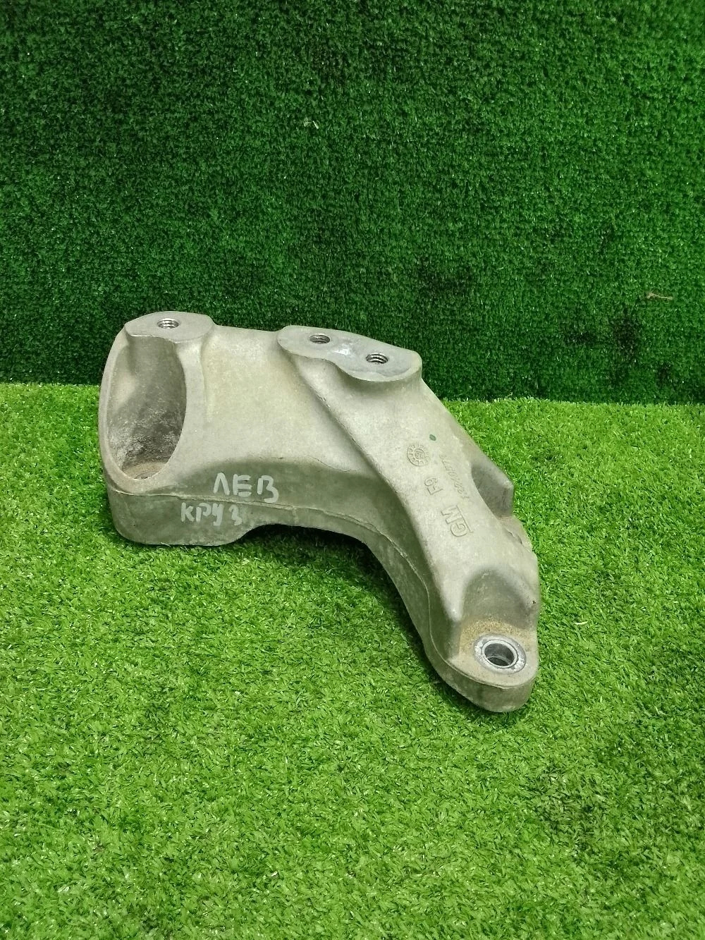 Кронштейн КПП Chevrolet Cruze I рестайлинг (2012—2016)