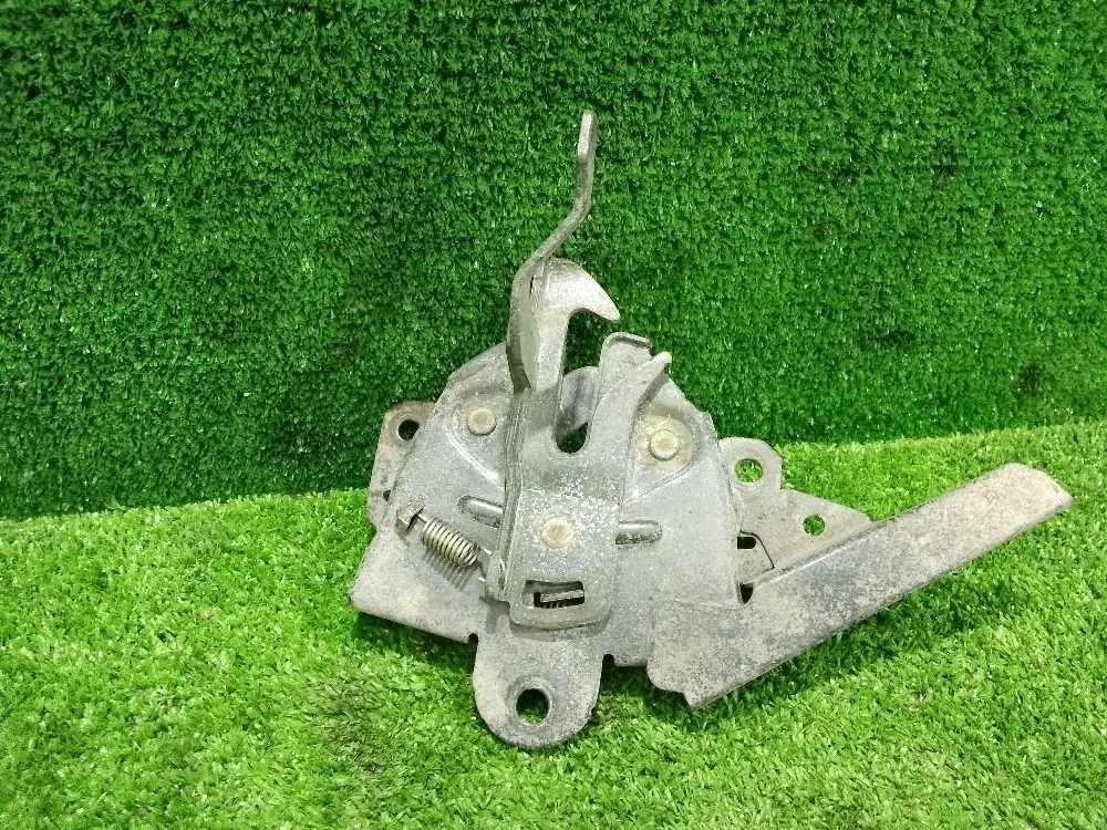 Замок капота Mitsubishi Lancer IX (2000—2007)