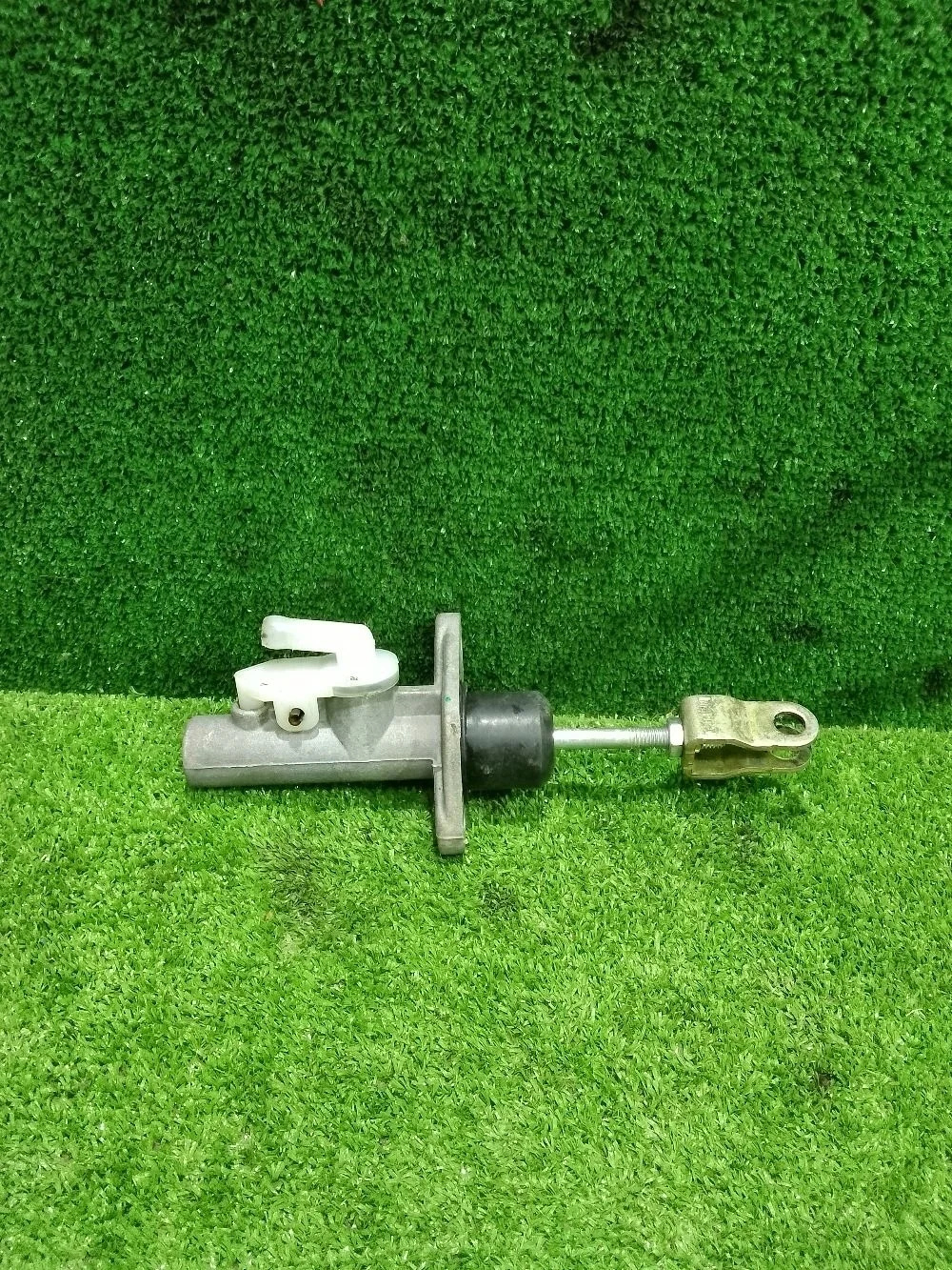 Главный цилиндр сцепления Mitsubishi Lancer IX (2000—2007)