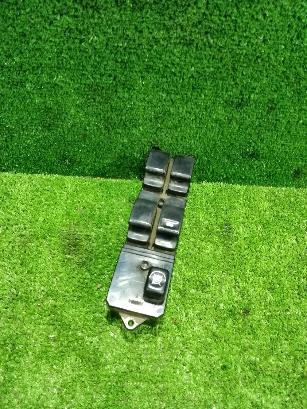 Блок управления стеклоподъемниками Mitsubishi Lancer IX (2000—2007)