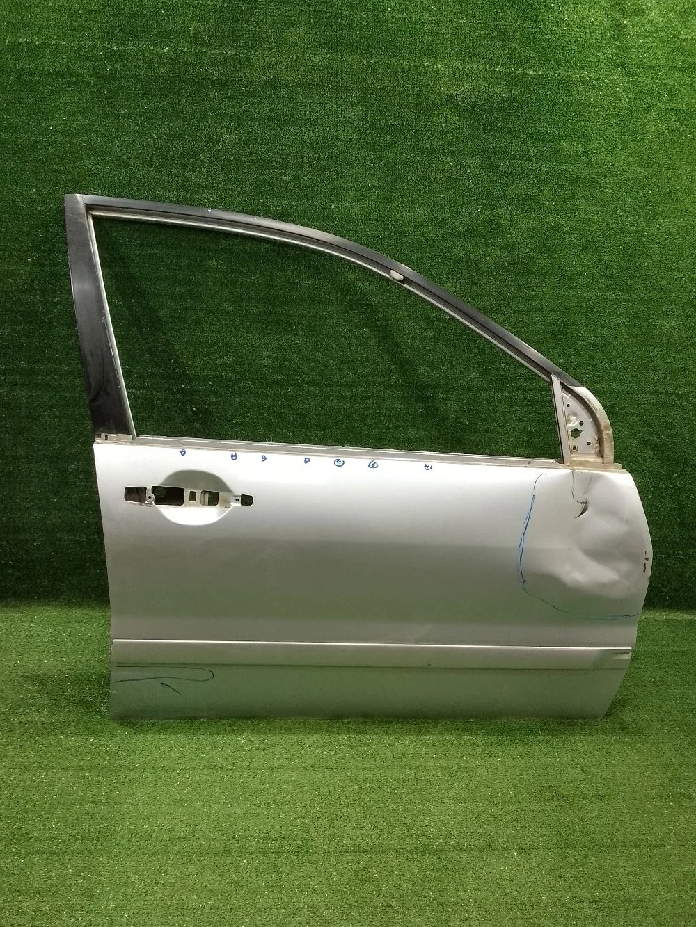 Дверь Mitsubishi Lancer IX (2000—2007)