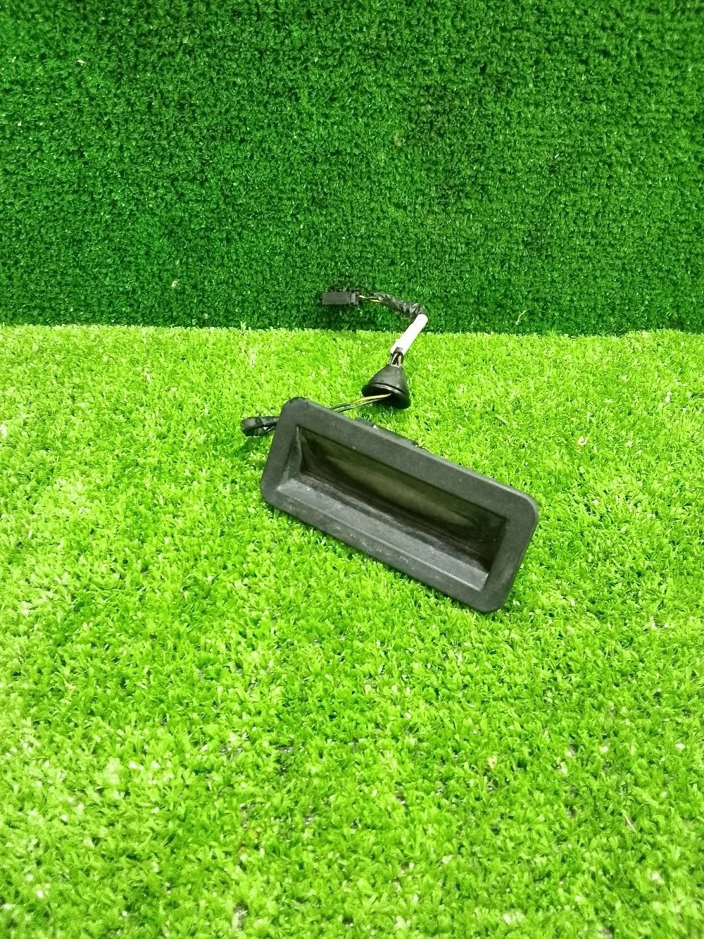 Кнопка открывания багажника Ford Focus II (2005—2008)