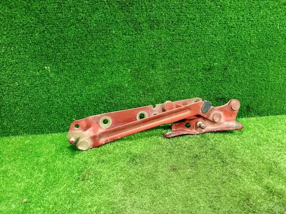 Петля багажника Ford Focus II (2005—2008)