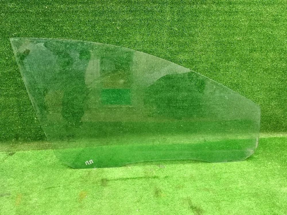 Стекло двери Ford Focus II (2005—2008)