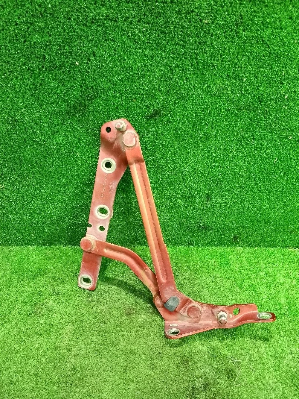 Петля багажника Ford Focus II (2005—2008)