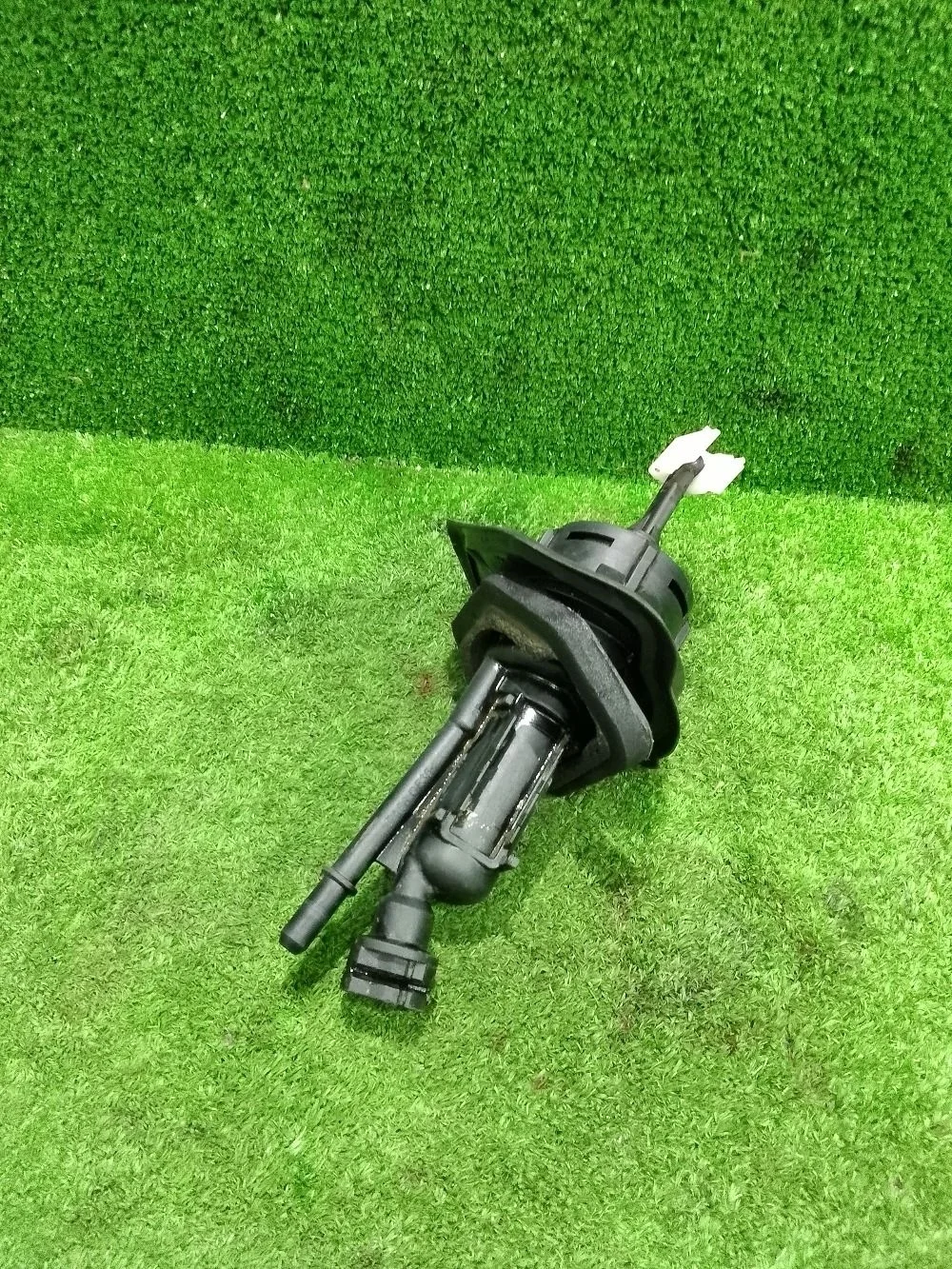 Главный цилиндр сцепления Ford Focus II (2005—2008)