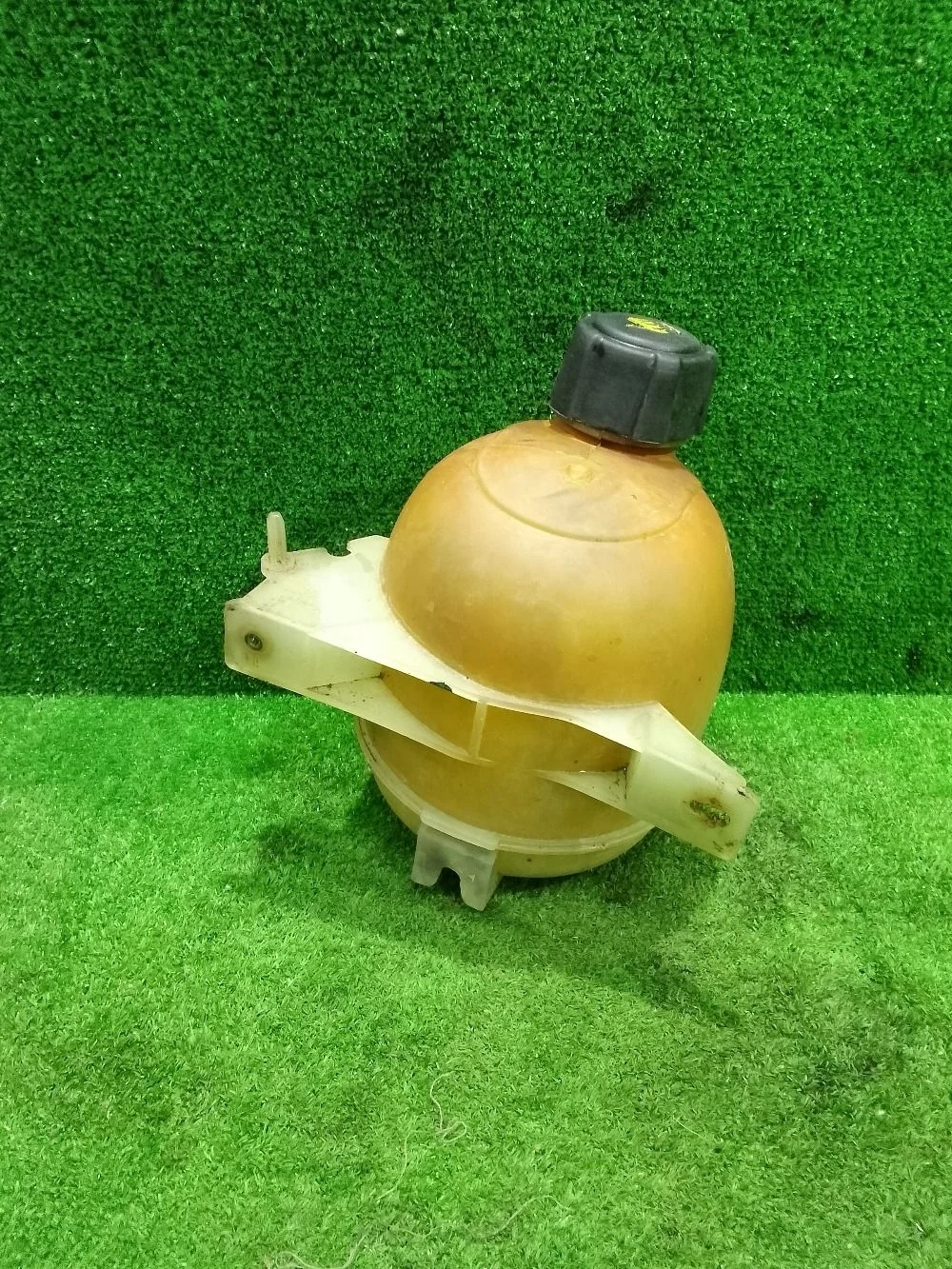 Бачок расширительный Renault Clio II (1998—2002)