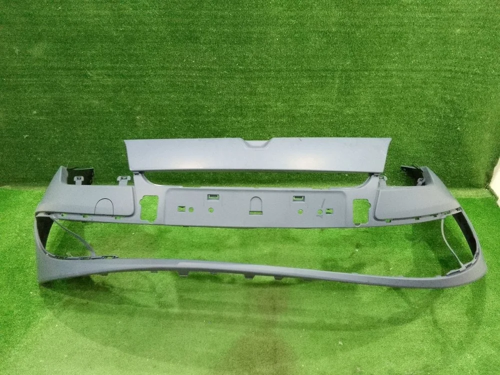 Бампер передний Renault Megane III (2008—2014)