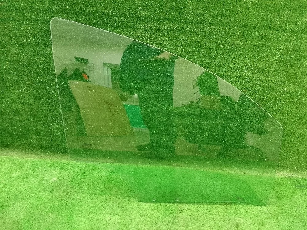 Стекло двери Renault Kaptur I (2016—2020)