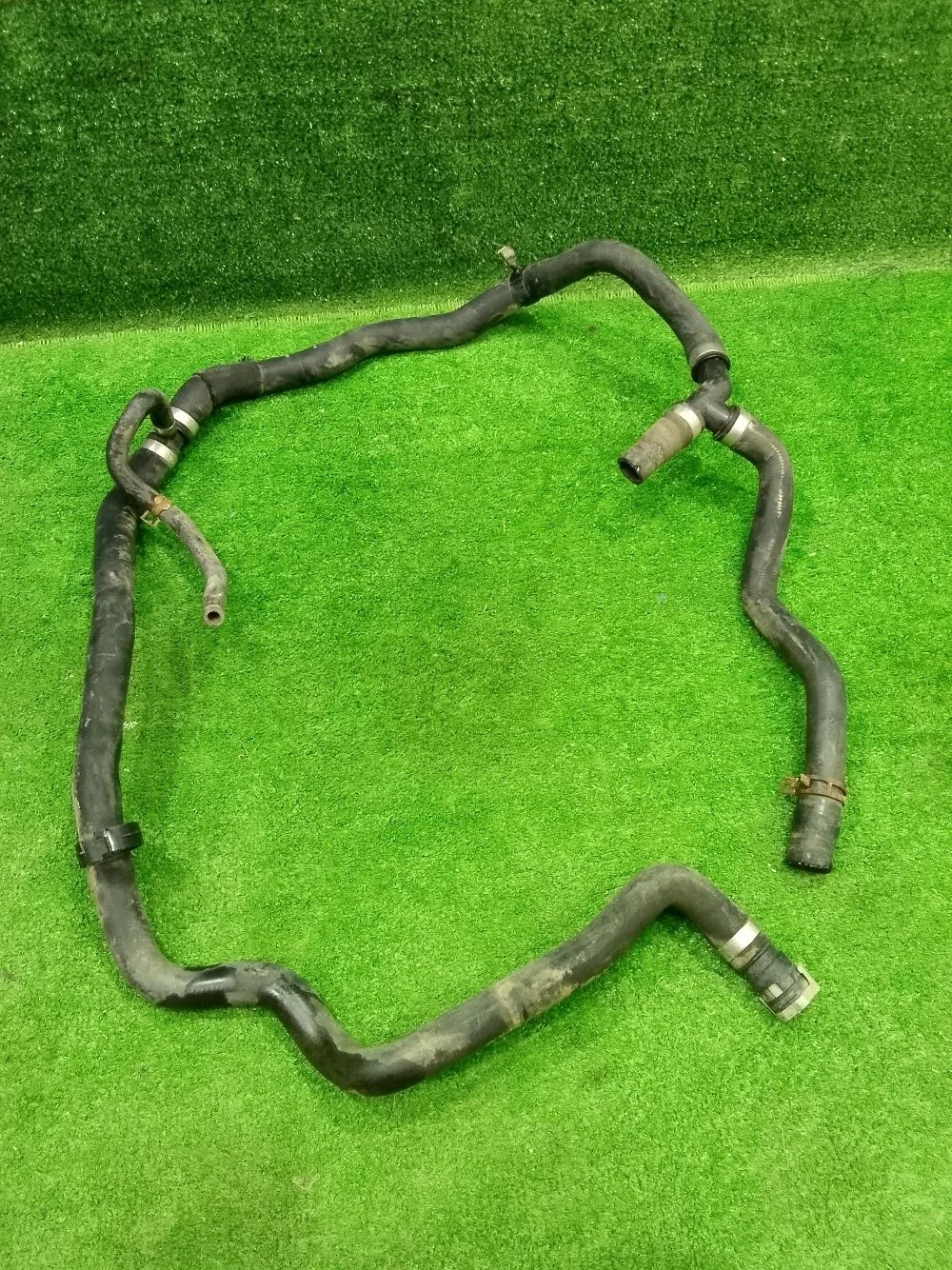 Патрубок системы охлаждения Ford Focus II (2005—2008)