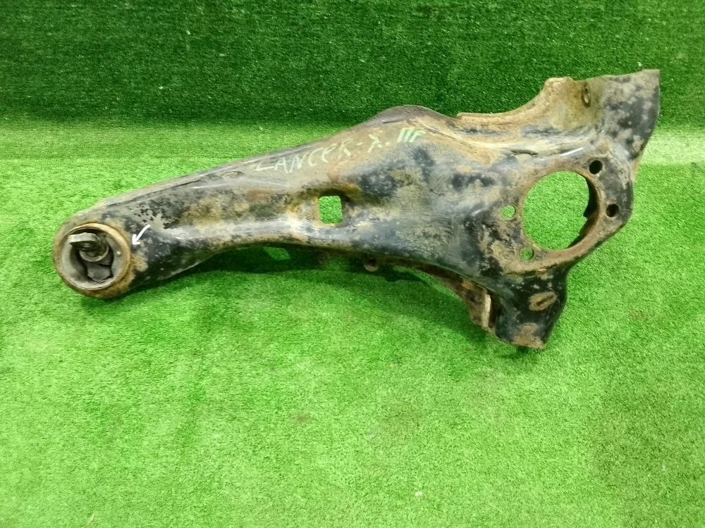 Рычаг Mitsubishi Lancer X (2007—2010)