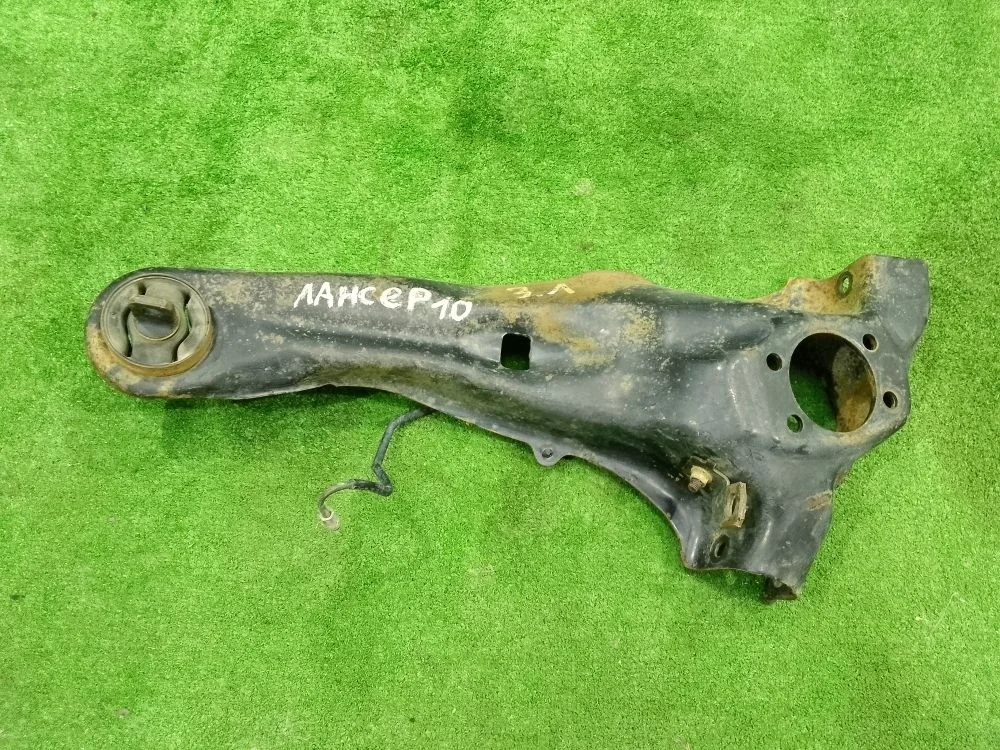 Рычаг Mitsubishi Lancer X (2007—2010)