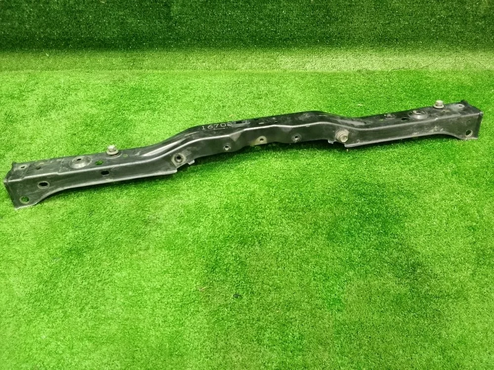 Верхняя планка телевизора Toyota Avensis T250 рестайлинг (2006—2009)