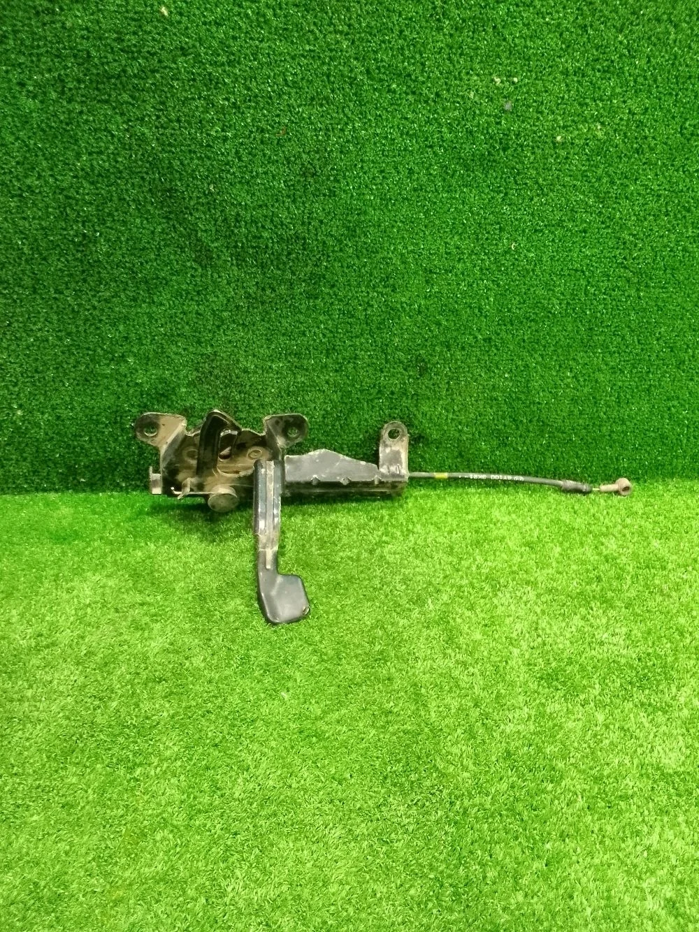 Замок капота Kia Rio III (2011—2015)