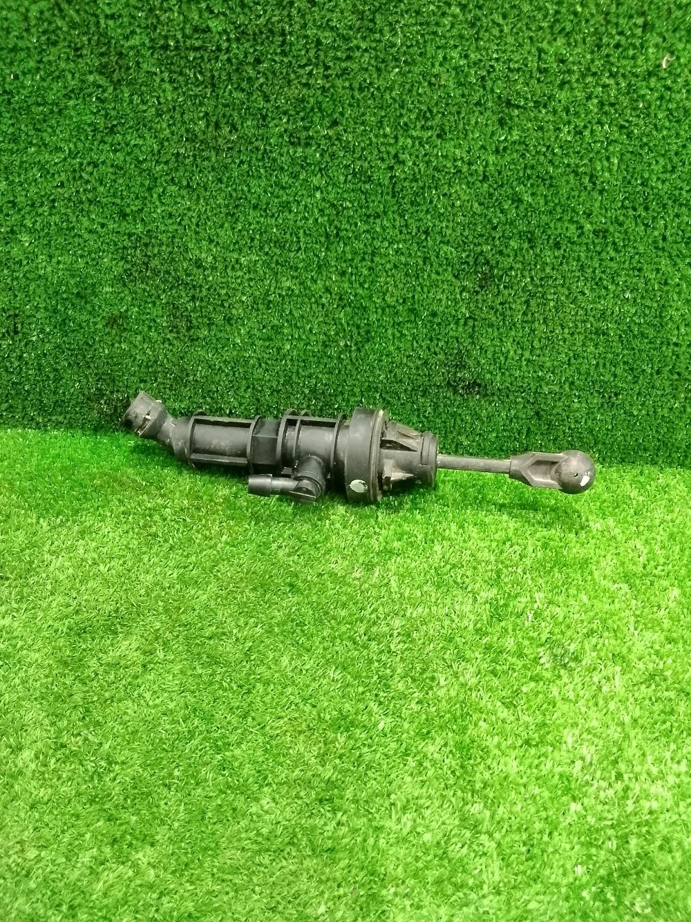 Главный цилиндр сцепления Mitsubishi Lancer X (2007—2010)