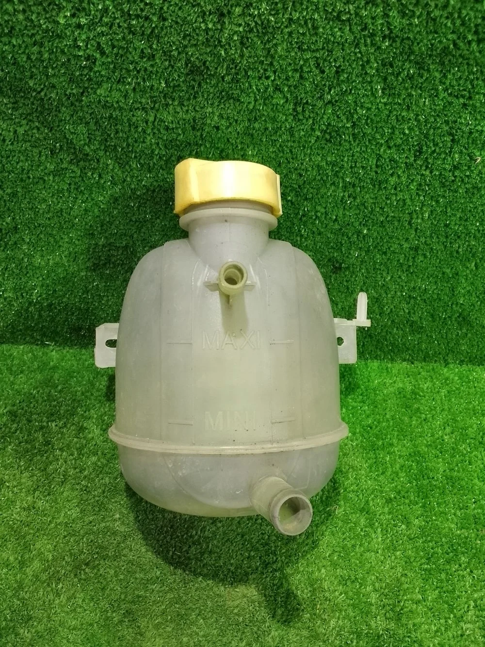 Бачок расширительный Renault Logan I (2004—2009)