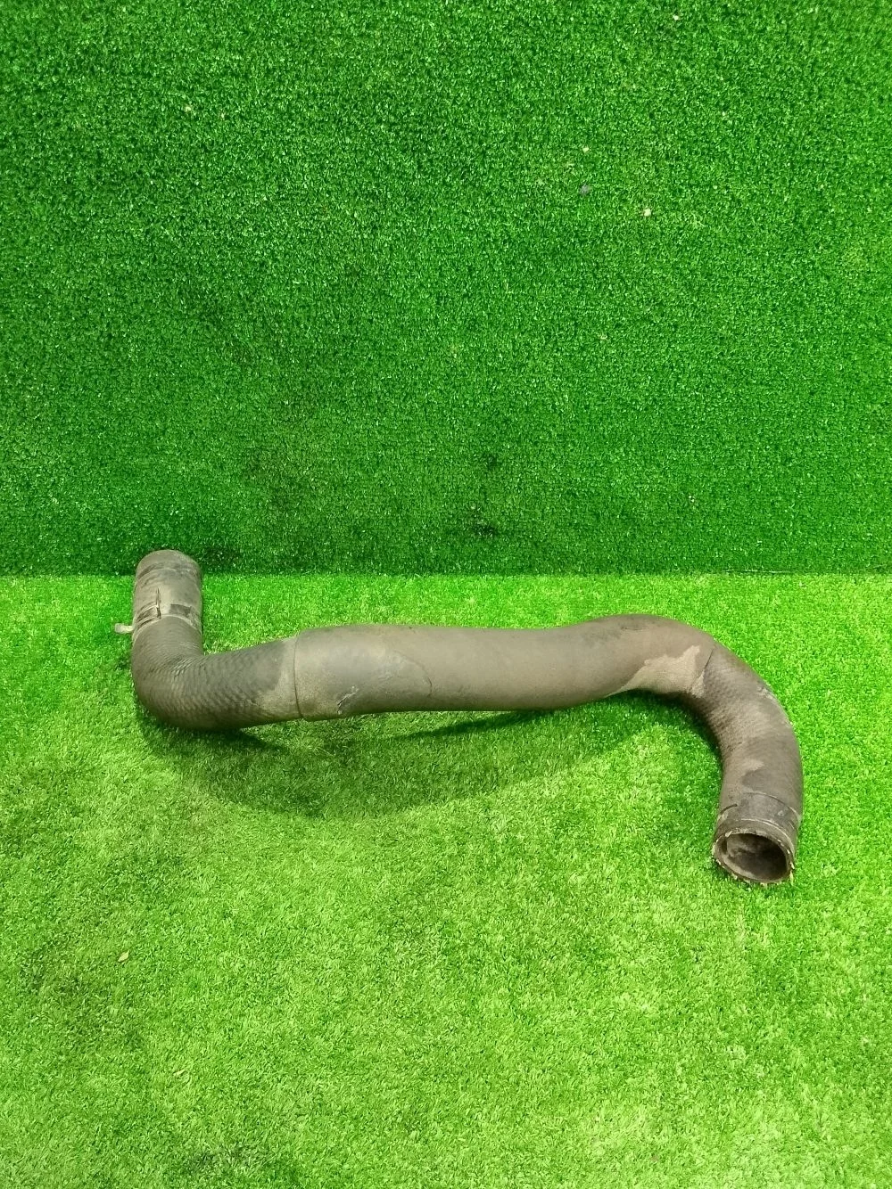 Патрубок системы охлаждения Mitsubishi L200 IV (2006—2014)