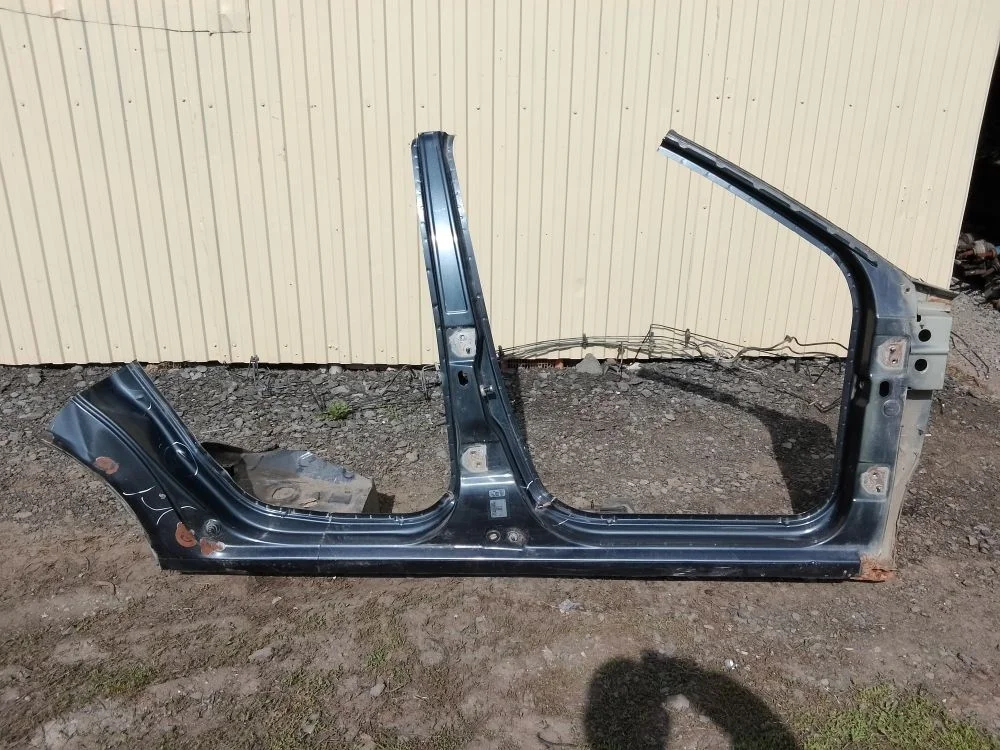 Порог кузова Renault Logan I (2004—2009)