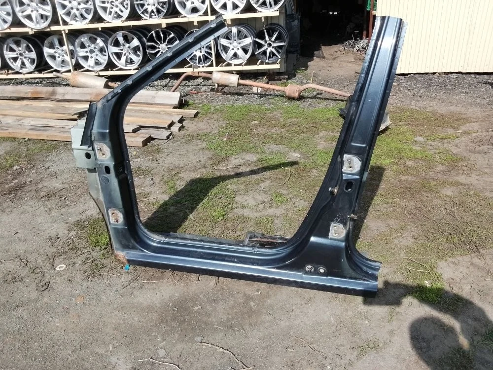 Порог кузова Renault Logan I (2004—2009)