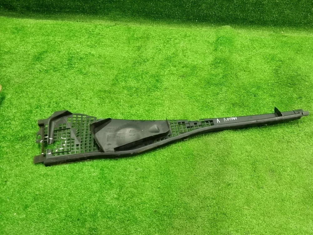 Жабо Renault Logan I (2004—2009)