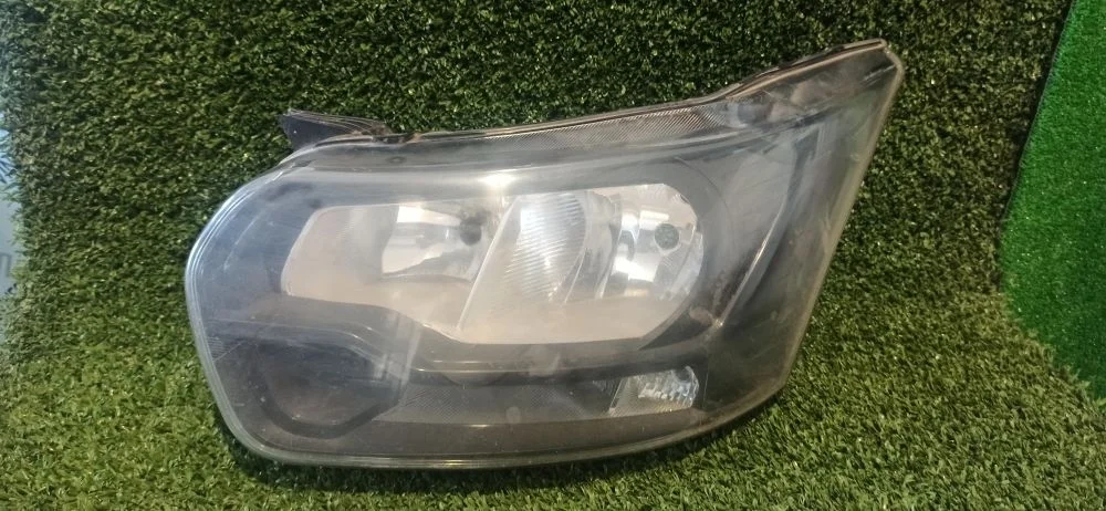 Фара Ford Transit VIII (2013—2026)