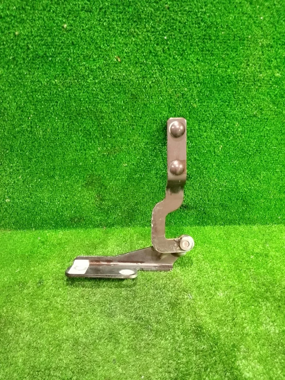 Петля капота Audi A8 D2 (1994—1999)