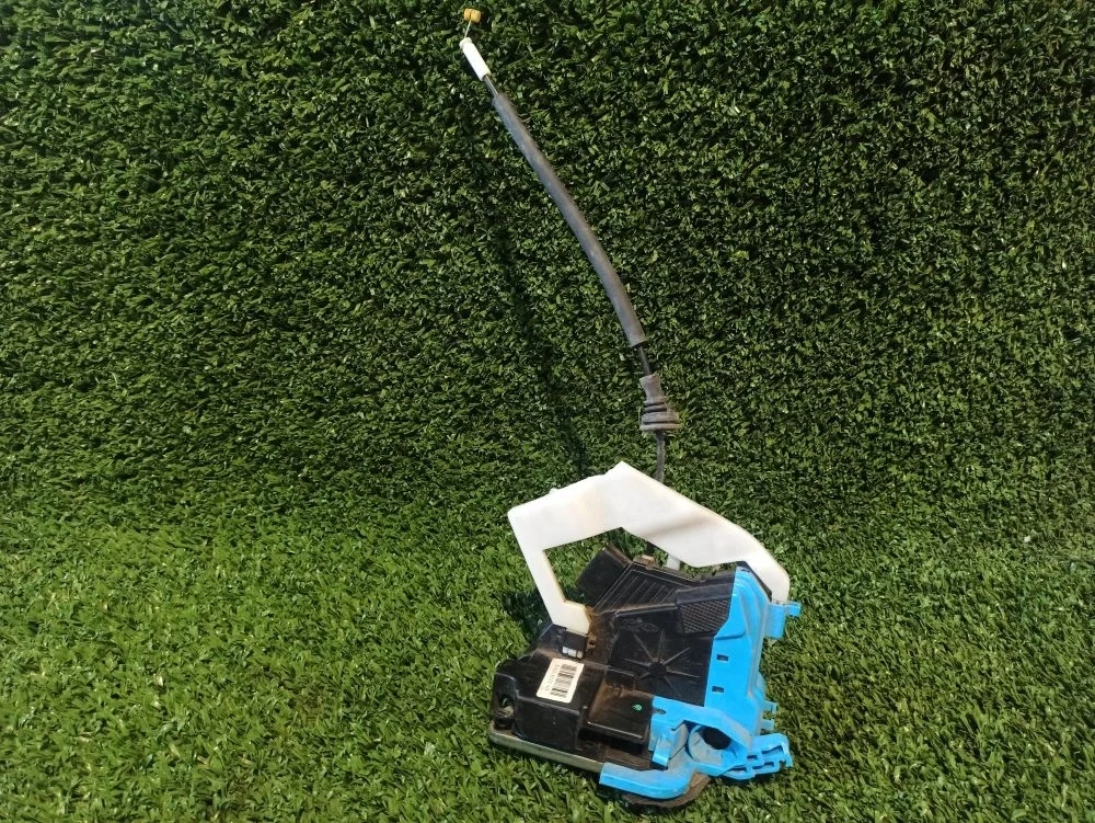 Замок двери Kia Ceed JD (2012—2015)