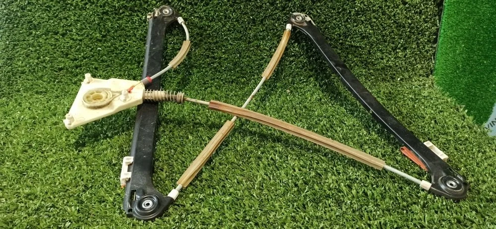 Стеклоподъемник Audi A3 8P (2003—2005)