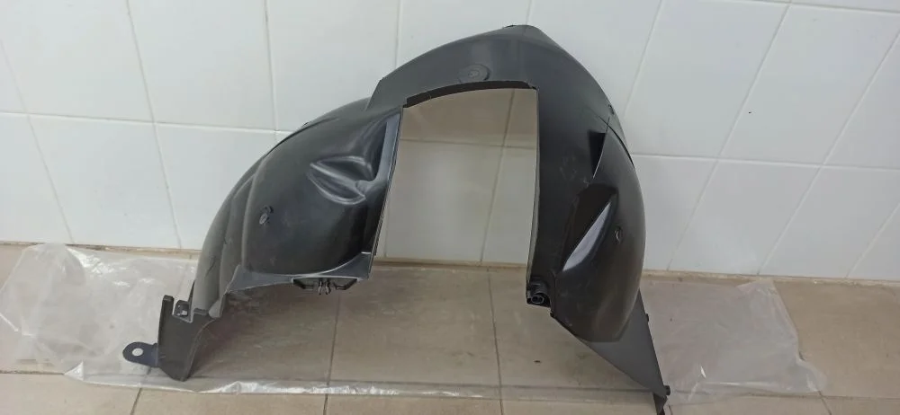 Подкрылок Renault Logan I (2004—2009)