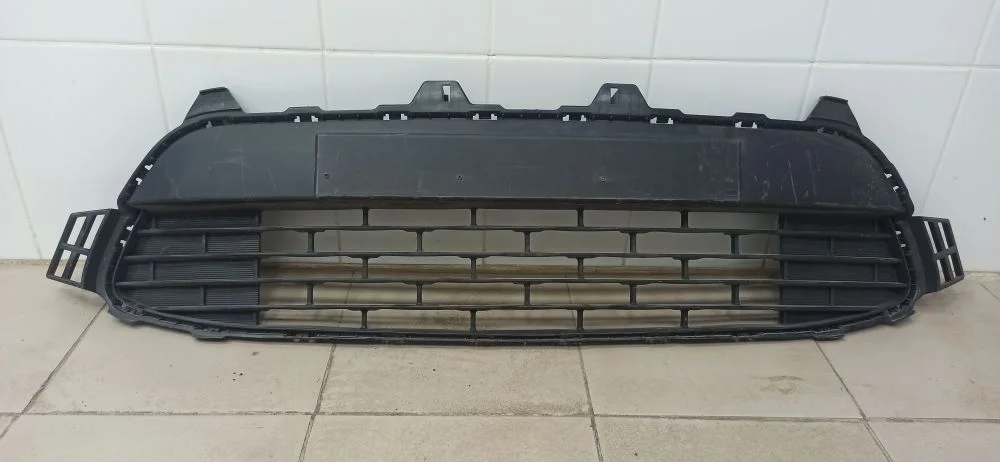 Решетка бампера Kia Rio IV (2017—2020)