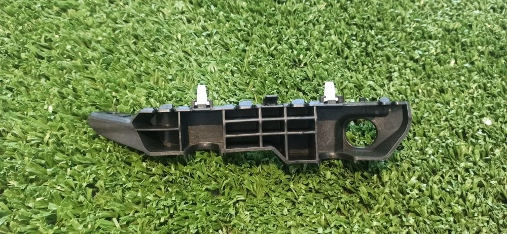 Кронштейн бампера Kia Ceed JD (2012—2015)