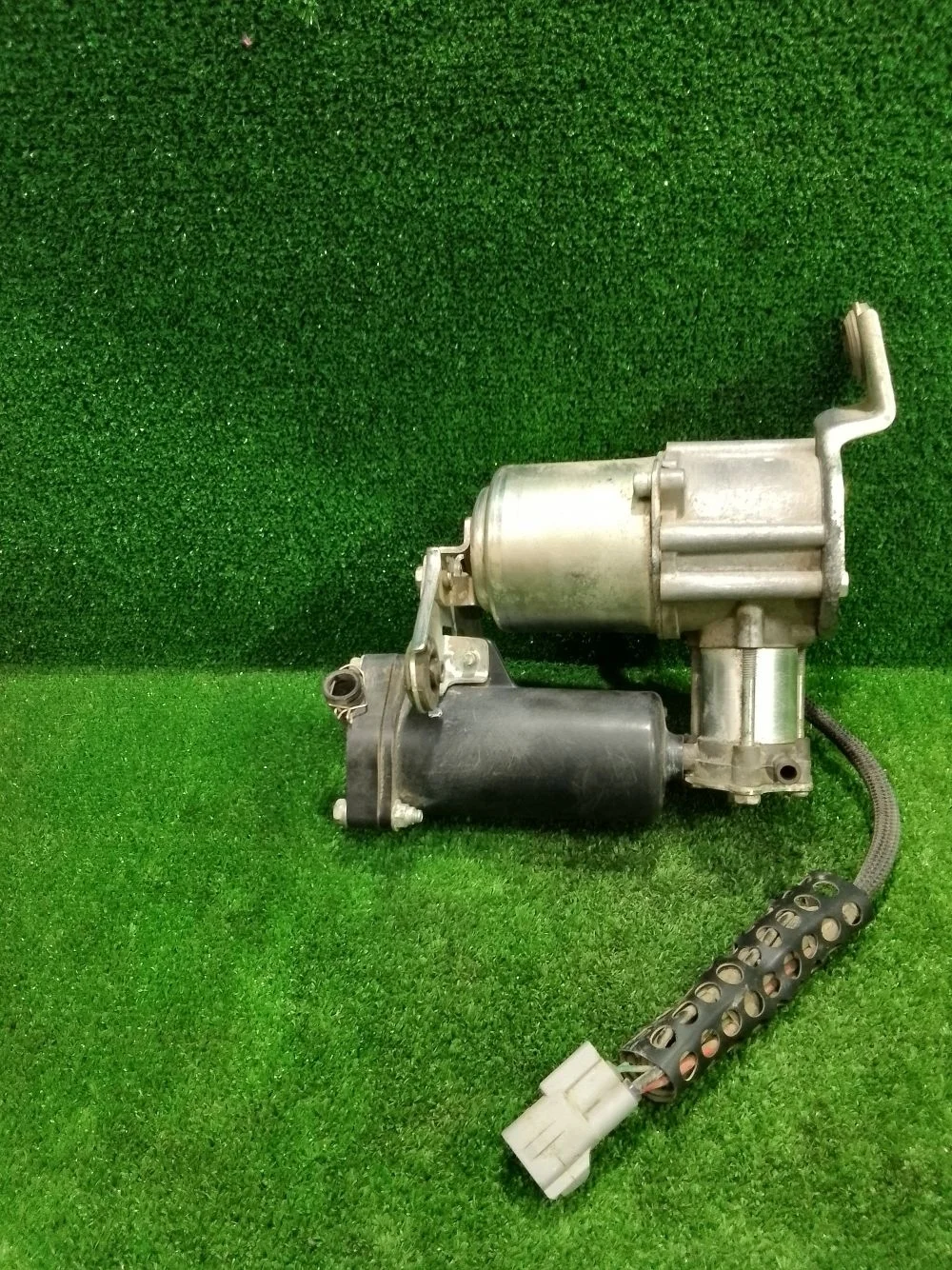 Компрессор подвески Lexus GX J150 рестайлинг (2013—2019)