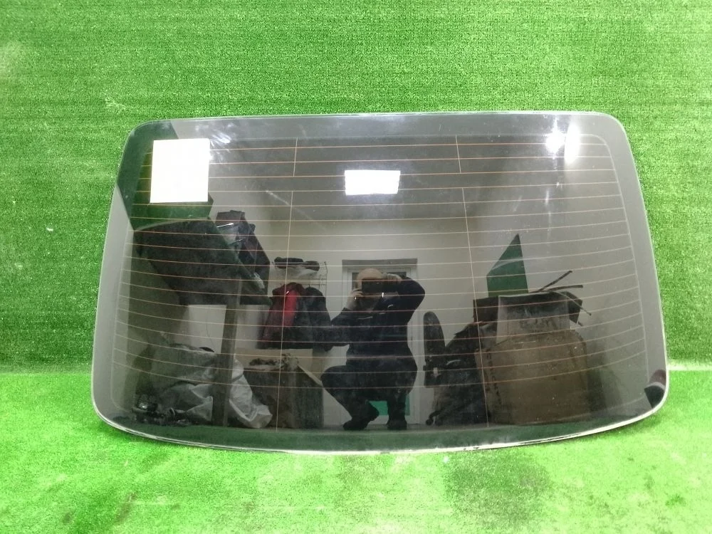 Стекло заднее Chevrolet Aveo I (2003—2008)