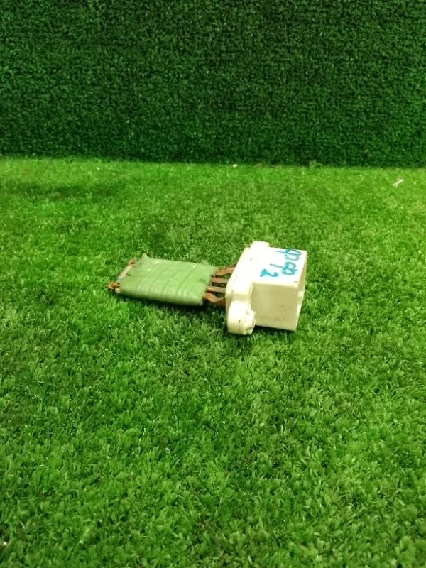 Резистор отопителя Ford Focus II (2005—2008)