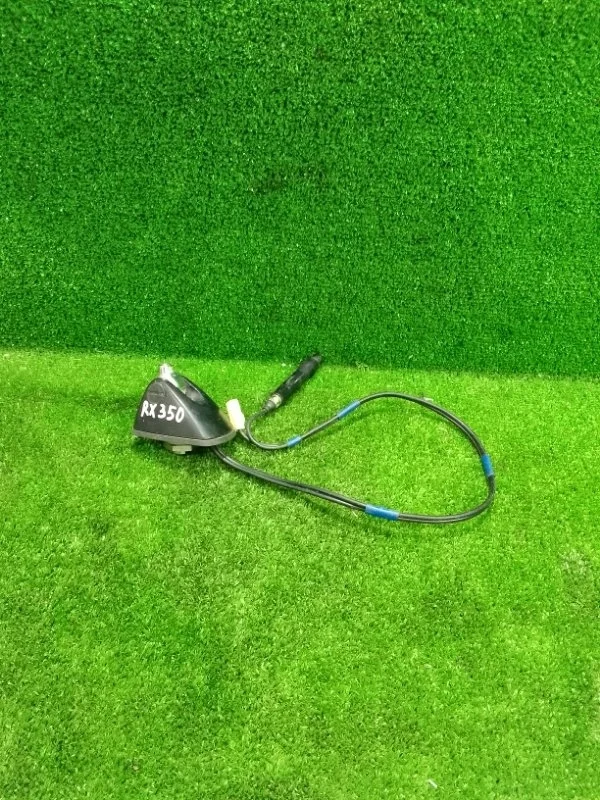 Антенна Lexus RX II (2003—2006)